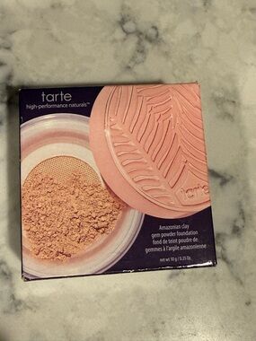 Tarte Amazonian clay gem powder foundation